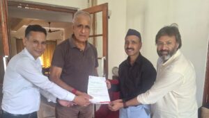 रिटायर्ड आईजी श्री दीप नारायण बिष्ट जी को 21 सितम्बर, हल्द्वानी में होने वाली “उत्तराखंड मूलनिवासी जनसभा” का निमंत्रण दिया गया।श्री बिष्ट जी ने पूर्ण समर्थन दिया और वे भी 5th Schedule की इस जनसभा में शामिल हो रहे हैं।